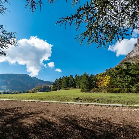 Les Ailliers Nyaraló *